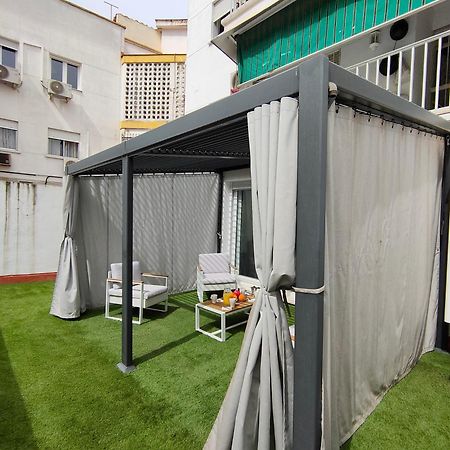 Casa Mallen, Con Amplia Terraza, En El Barrio De Nervion Севиля Екстериор снимка